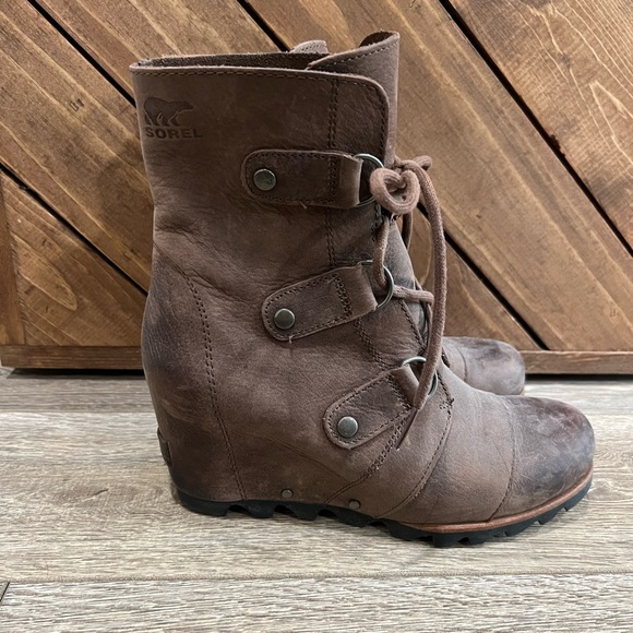 Sorel Joan Of Arctic Wedge Lace Up Boots - Picture 2 of 7